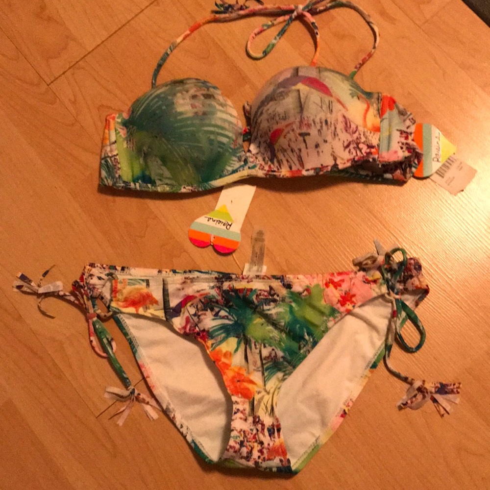 NWT Raisins bikini size large